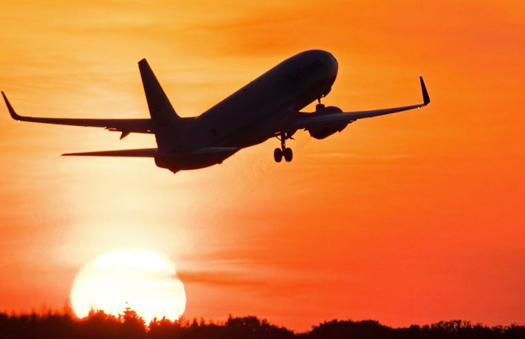 Dos and Don’ts of Booking Online Flight Ticket