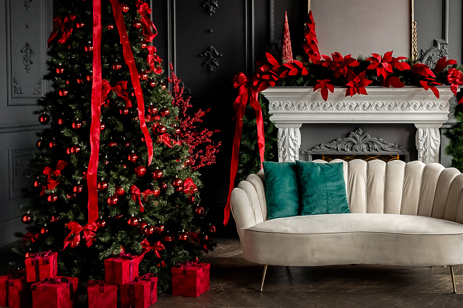 Infuse Festive Flair: 5 Creative Ways to Style Your Red Top for the Holiday Season!