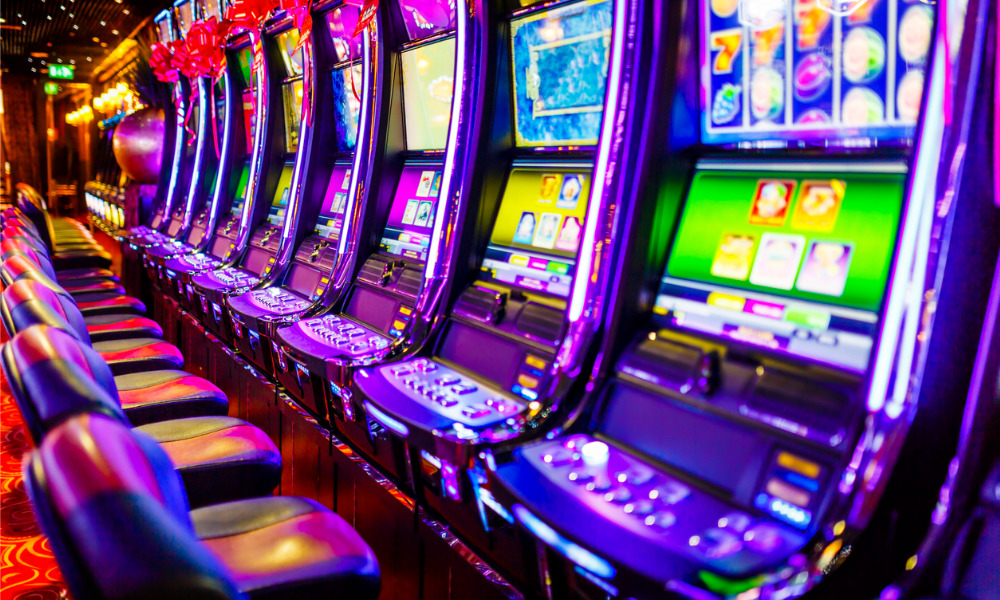 BayCannon’s Digital Casino Extravaganza: Bet, Play, and Triumph!